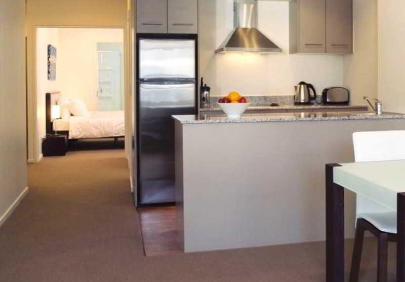 Quest On Lambton Serviced Apartments Уелингтън Екстериор снимка